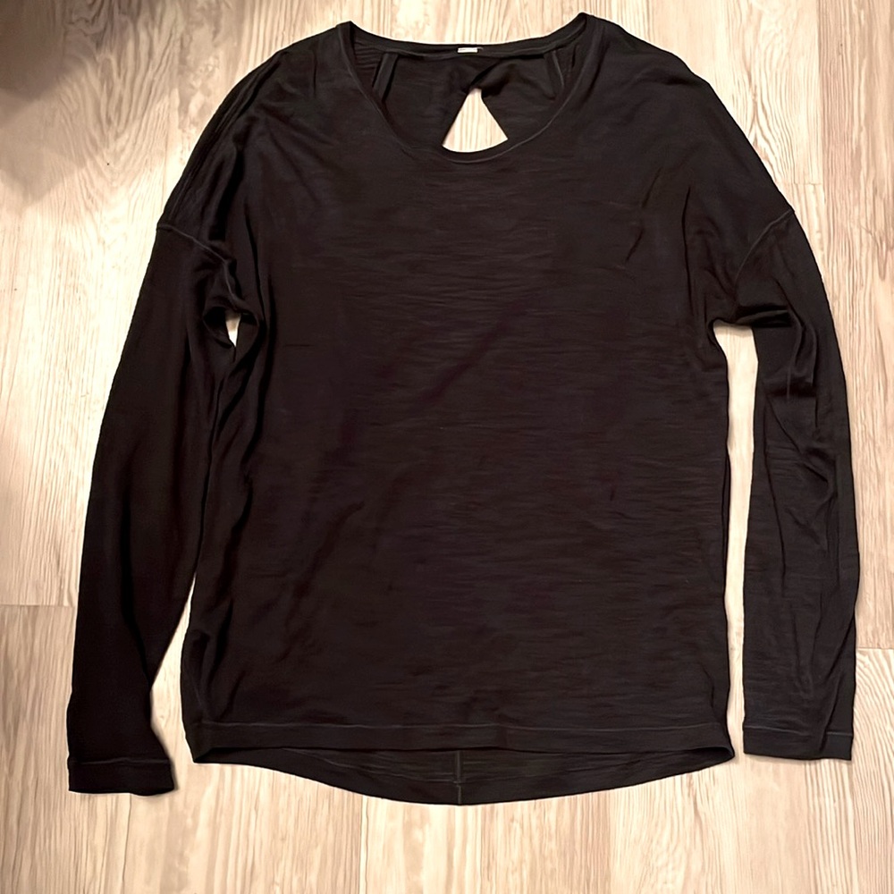 Small Lululemon top